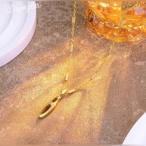 Montana West Wrangler 18k Gold Necklace - Picture 6 of 6